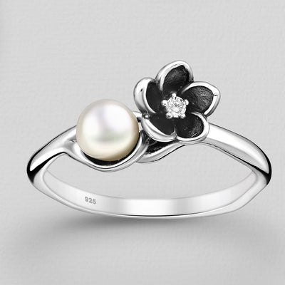 Sterling Silver Freshwater Pearl and Flower Ring