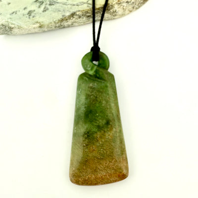 Pounamu Toki with Pikorua Twist