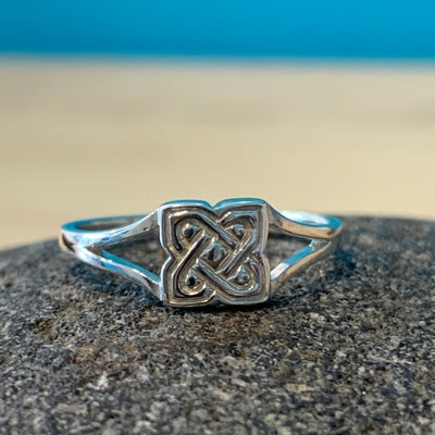STERLING SILVER CELTIC KNOT RING