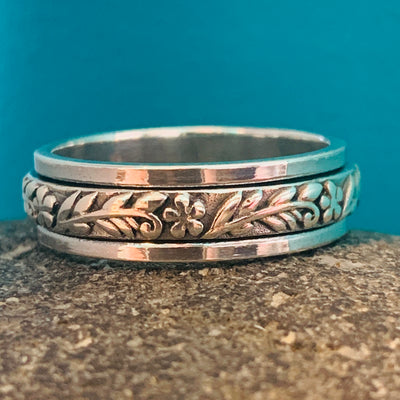 Sterling Silver Floral Spin Ring